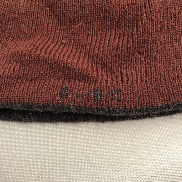 Michael Kors unisex reversible knit beanie hat - Picture 6 of 6